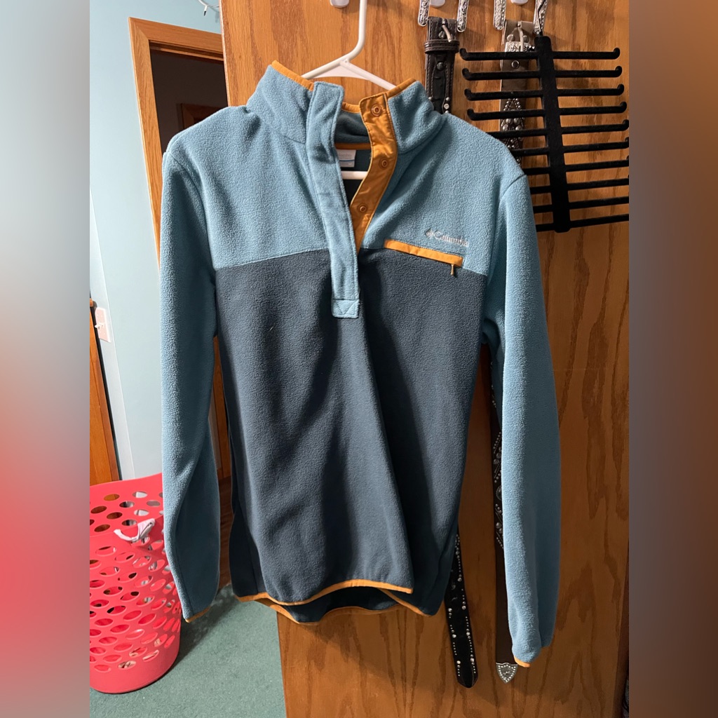 Columbus Pullover
